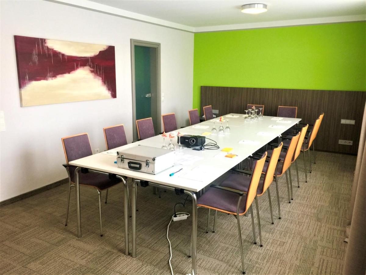 Hotel Ambiente Walldorf Βάλντορφ Εξωτερικό φωτογραφία